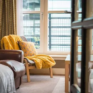 Royal Mile & Arthur's Seat Apt With Private Parking Apartment Edinburgh